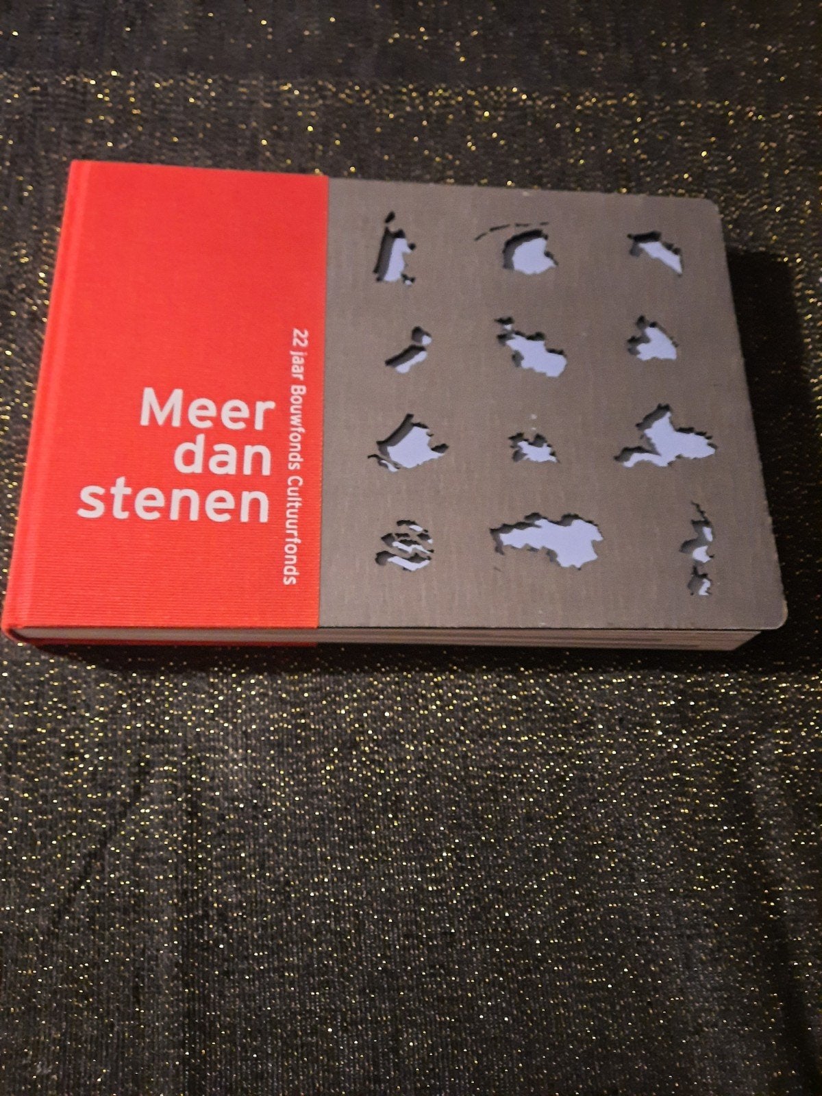 Meer dan stenen - 22 jaar Bouwfonds Cultuurfonds hardcover, Ophalen of Verzenden, Zo goed als nieuw, Onbekend, Nederland