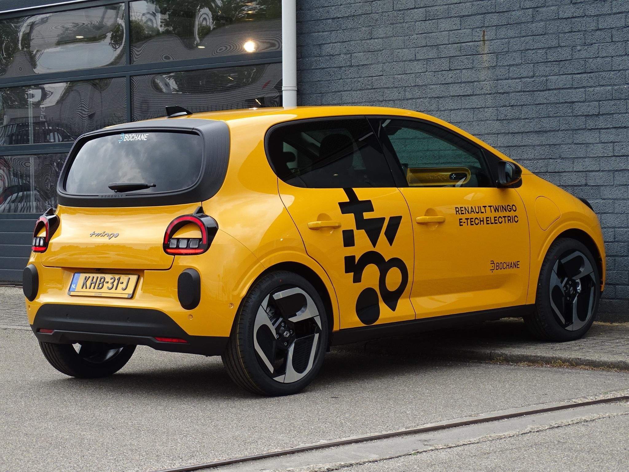 Renault Twingo urban range techno 27.5 kWh | Demo | PACK PRI, Huisgarantie, Electronic Stability Program (ESP), Met garantie (alle)