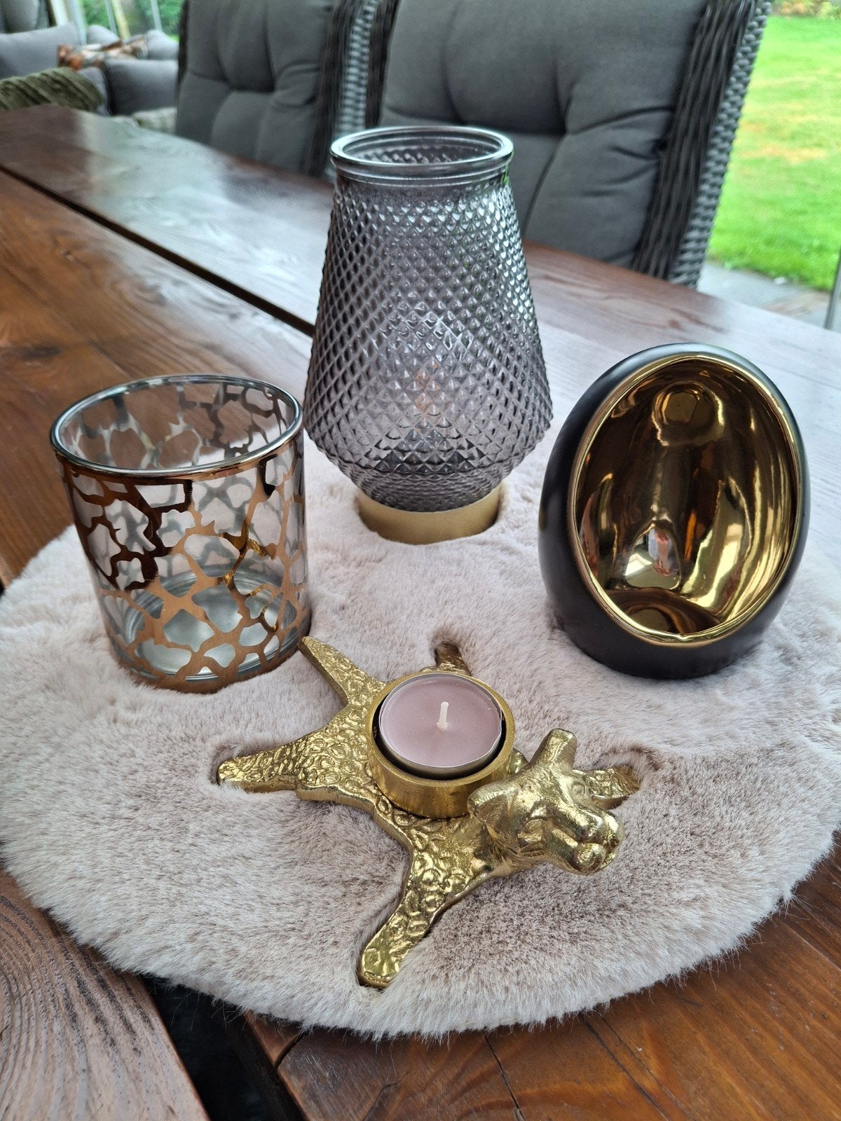 Diverse woonaccessoires goud/zwart met bontje., Ophalen of Verzenden, Zo goed als nieuw, Goud