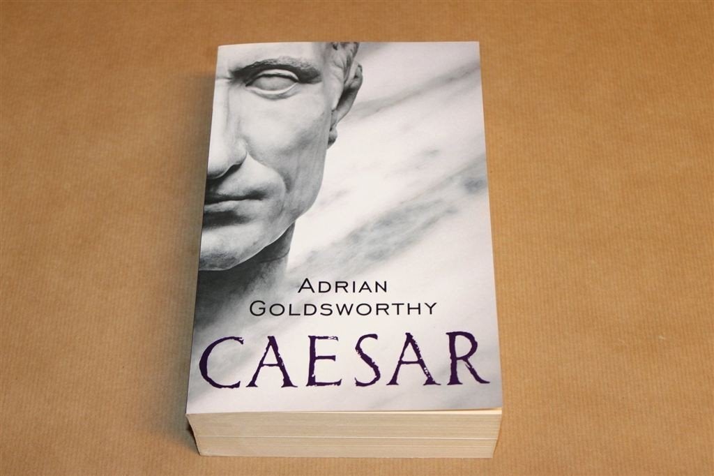 Caesar Life of a Colossus — Biografie, Dik Boek, Rome, Boeken, Ophalen of Verzenden, 14e eeuw of eerder, Gelezen, Europa