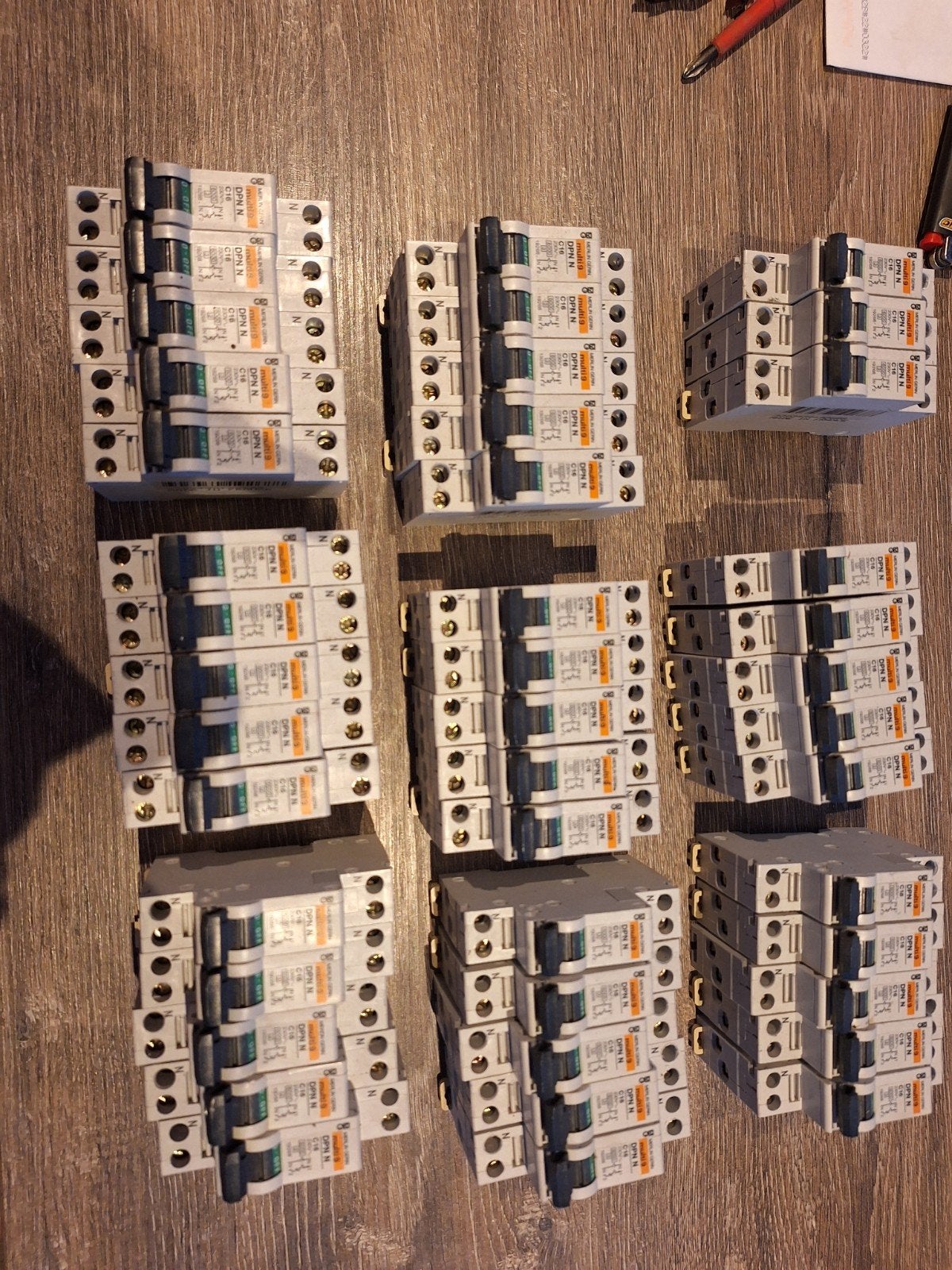 42 stuks Merlin gerin multi 9 DPN N C16 230V, ., Nieuw, Ophalen of Verzenden, .