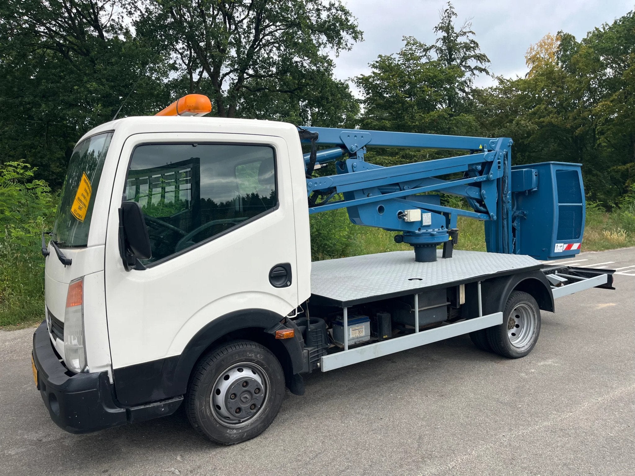 Nissan Autohoogwerker Cabstar F241. 2015 euro 5 CMC tbj135 2, Euro 5, Achterwielaandrijving, Gebruikt, 4 cilinders