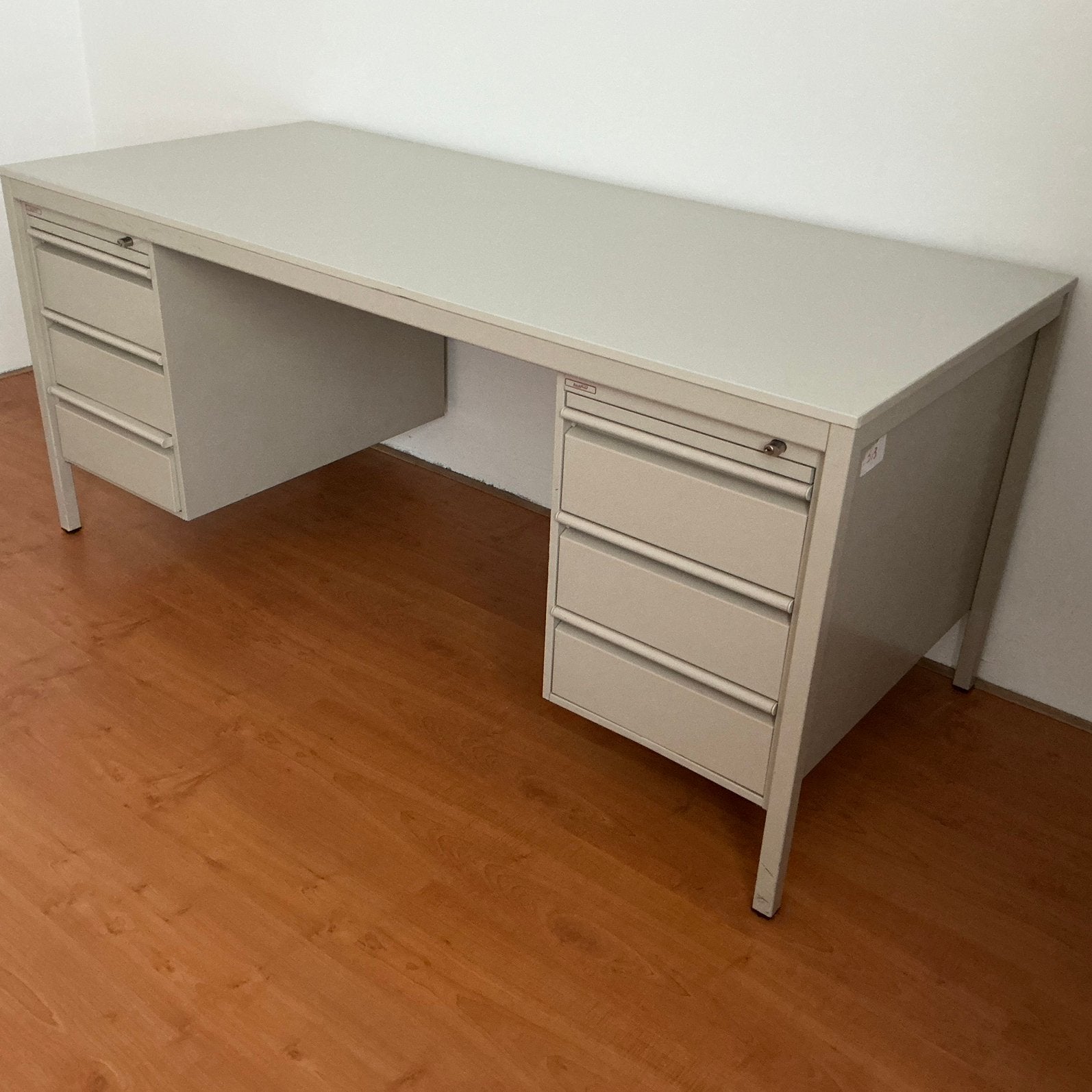 Stalen bureau met. 6 lades, Ophalen, Zo goed als nieuw