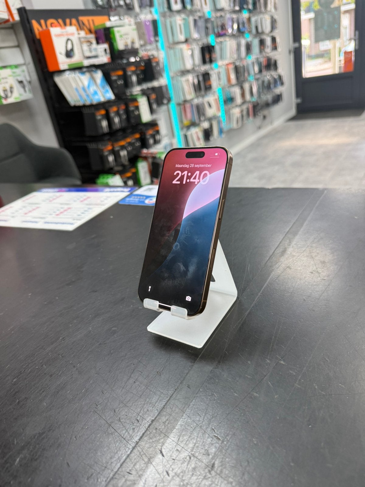 Foto 3 van iPhone 16 Pro 256GB Rose Gold Titanium – Accu 90%!