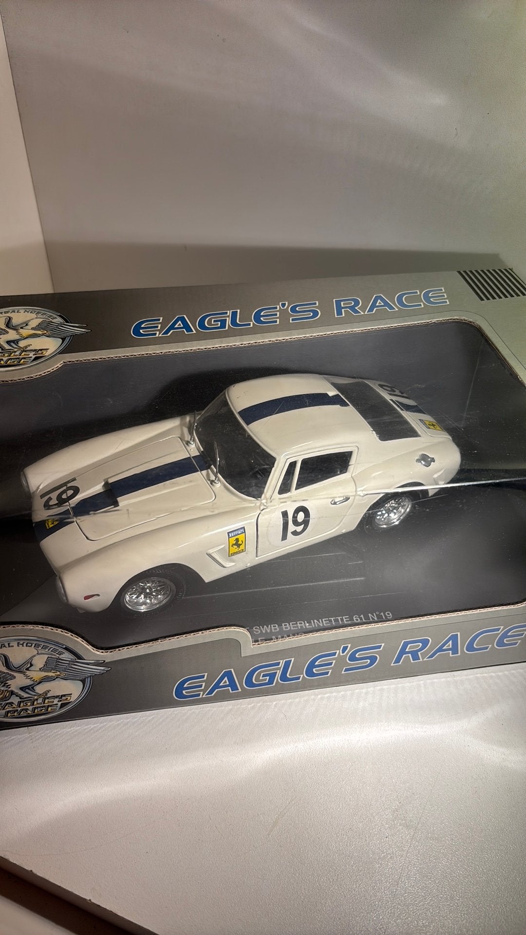Ferrari 250 gt swb berlinette 61 #19 universal hobbies 1.18, Overige merken, Ophalen of Verzenden, A, A