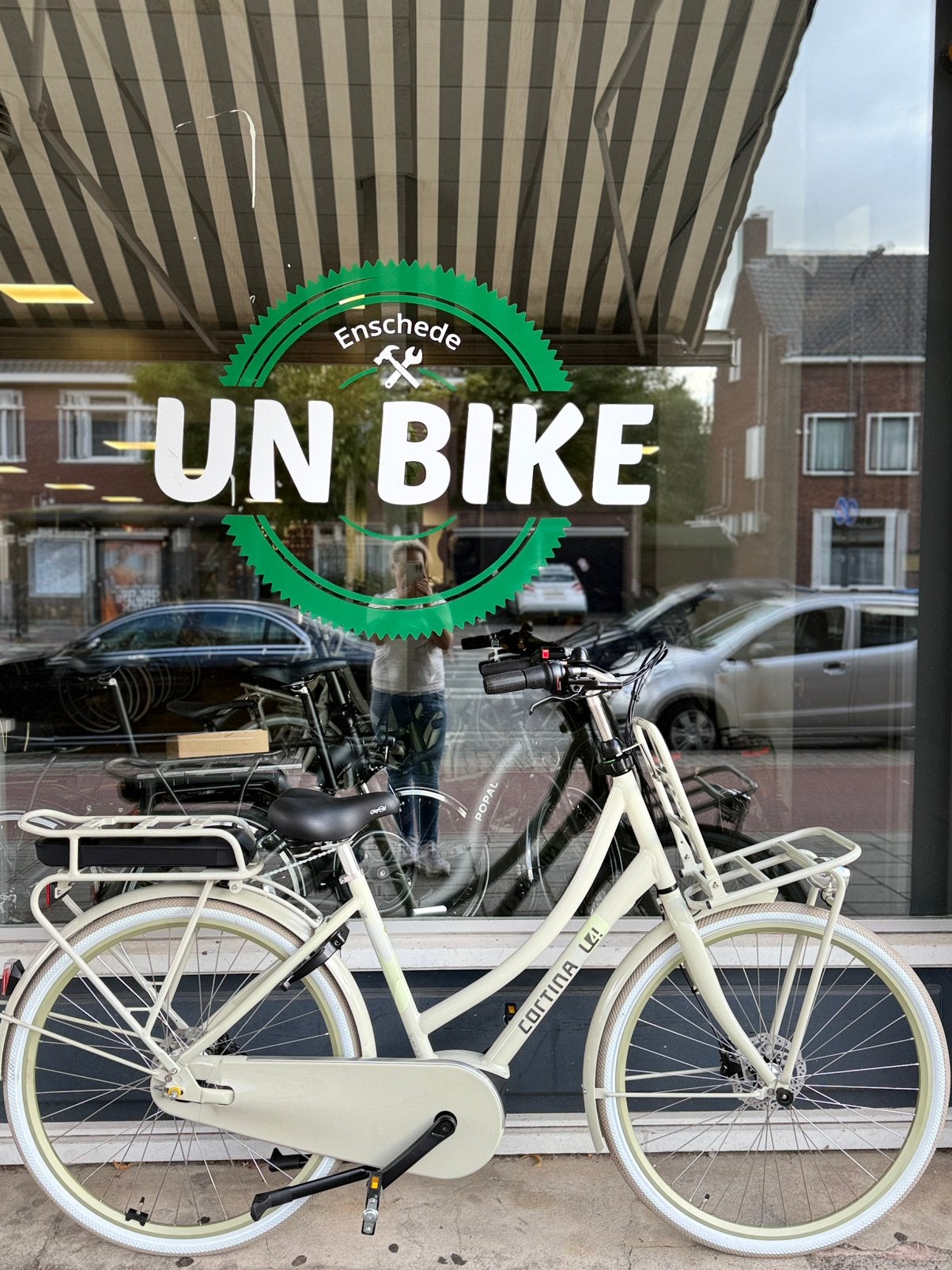Cortina U4 transport Family Active DB7 MM2026. (Nieuw), Fietsen en Brommers, Versnellingen, Nieuw, Schijfrem, Ophalen
