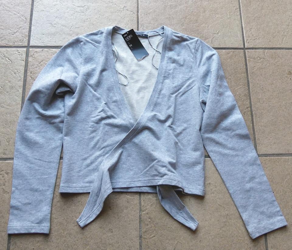 Hema vest grijs wikkelvest maat M - NIEUW!, Kleding | Dames, Truien en Vesten, Nieuw, Maat 38/40 (M), Grijs, Ophalen of Verzenden