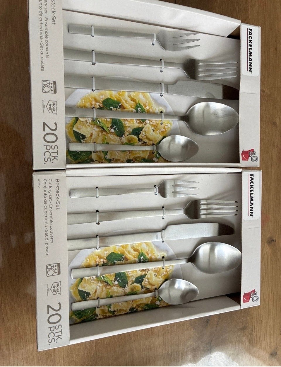 2 sets Fackelmann Bestek 20-delig RVS, Bestekset, Overige typen, Nieuw, Ophalen of Verzenden