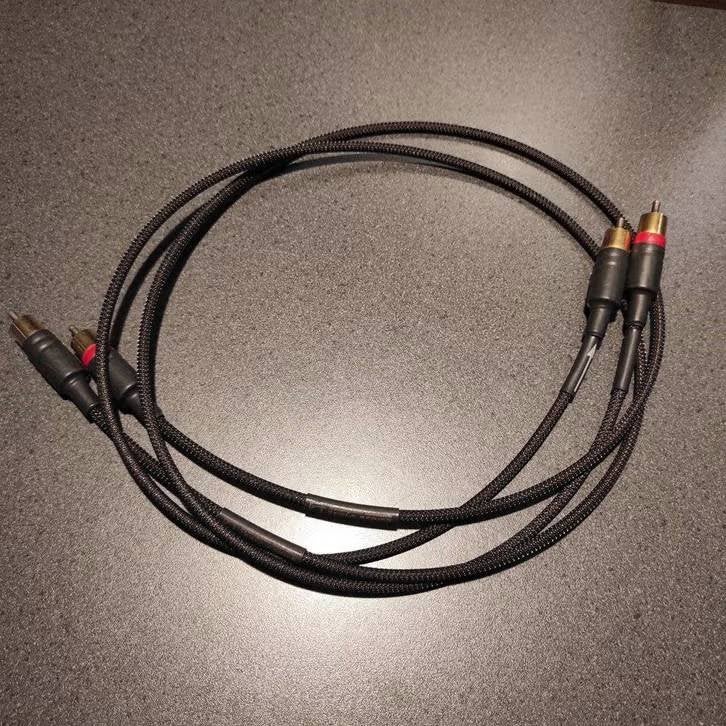 Synergistic Research Tesla Magnetic Tricon, -, Ophalen of Verzenden, Zo goed als nieuw, Interlink-kabel