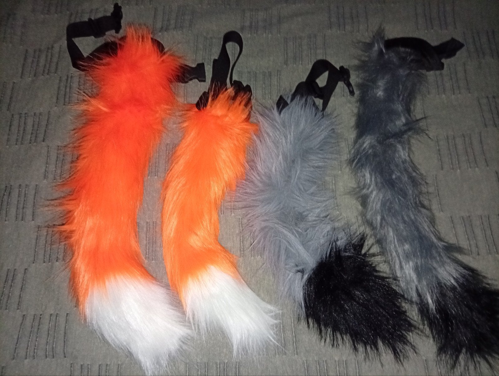 4 Cosplay Furry Staarten Furtails - fursuit fursuiting, Hobby en Vrije tijd, Kostuums, Theaterbenodigdheden en LARP, Verzenden