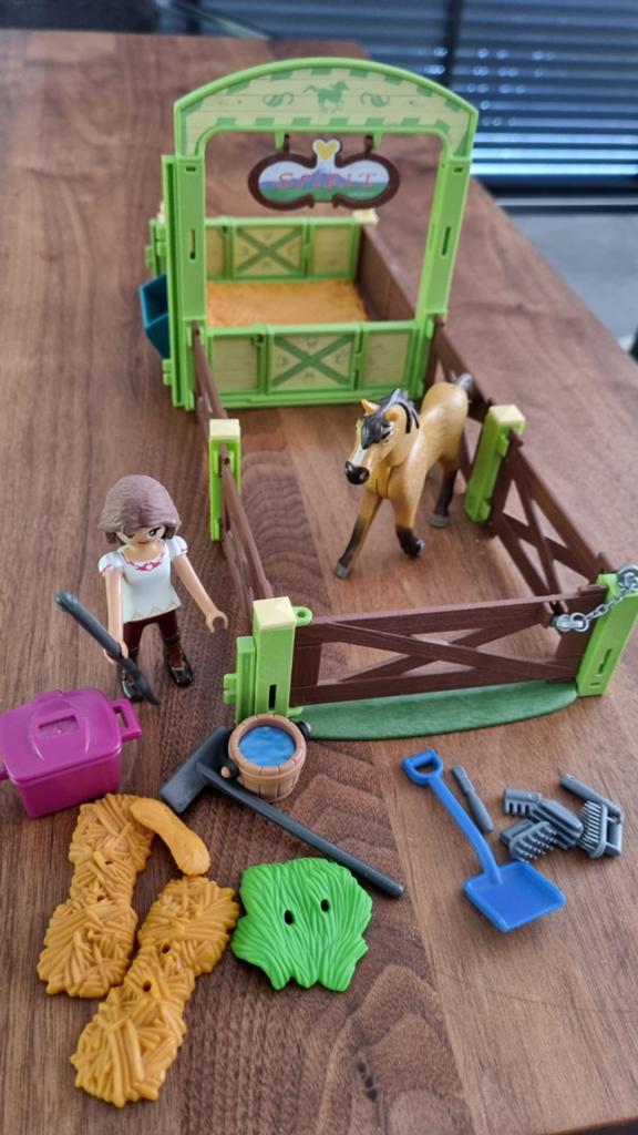 Playmobil Spirit stal met Lucky 9478, Ophalen of Verzenden, Zo goed als nieuw