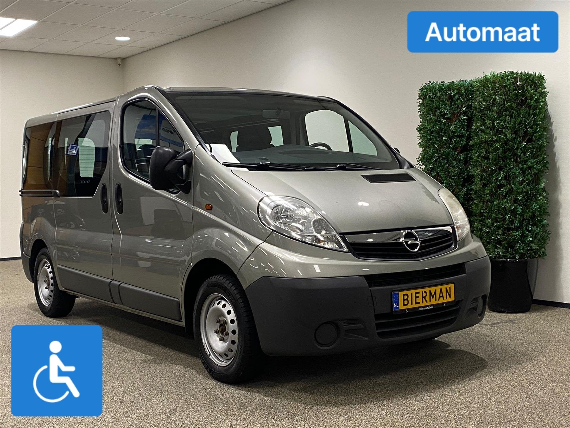 Opel Vivaro L1H1 Rolstoelbus Automaat (airco), Automaat, 12 maanden, Stof, 14 km/l