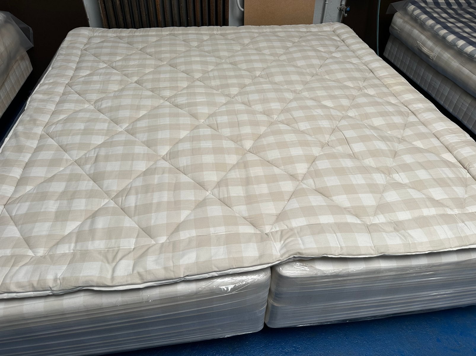 Hastens Boxspring vlak superia 210x210 cm – Enorme Korting, Ophalen of Verzenden
