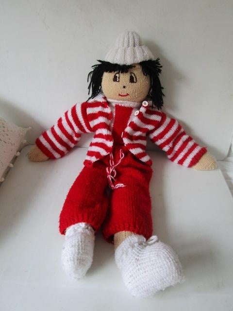 Grote vintage gebreide pop met kleding. Waar is Wally pop., Ophalen, Gebruikt, Overige typen