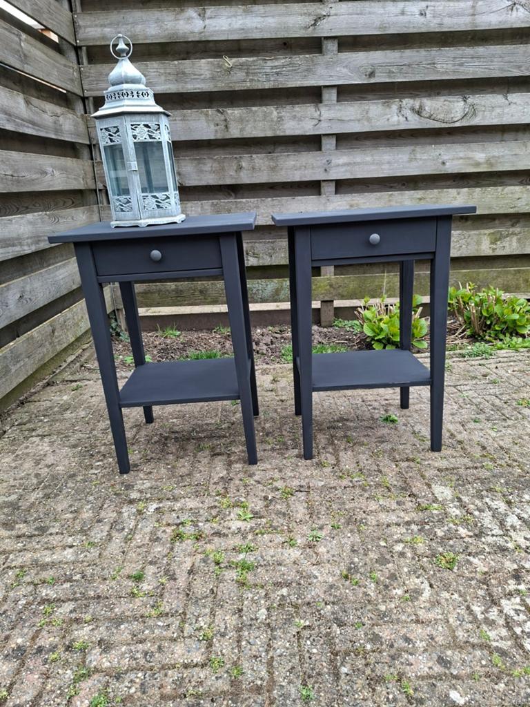 Set van 2 grijze houten nachtkastjes met lade en plank, Gebruikt, 45 tot 65 cm, Hout, 55 tot 70 cm