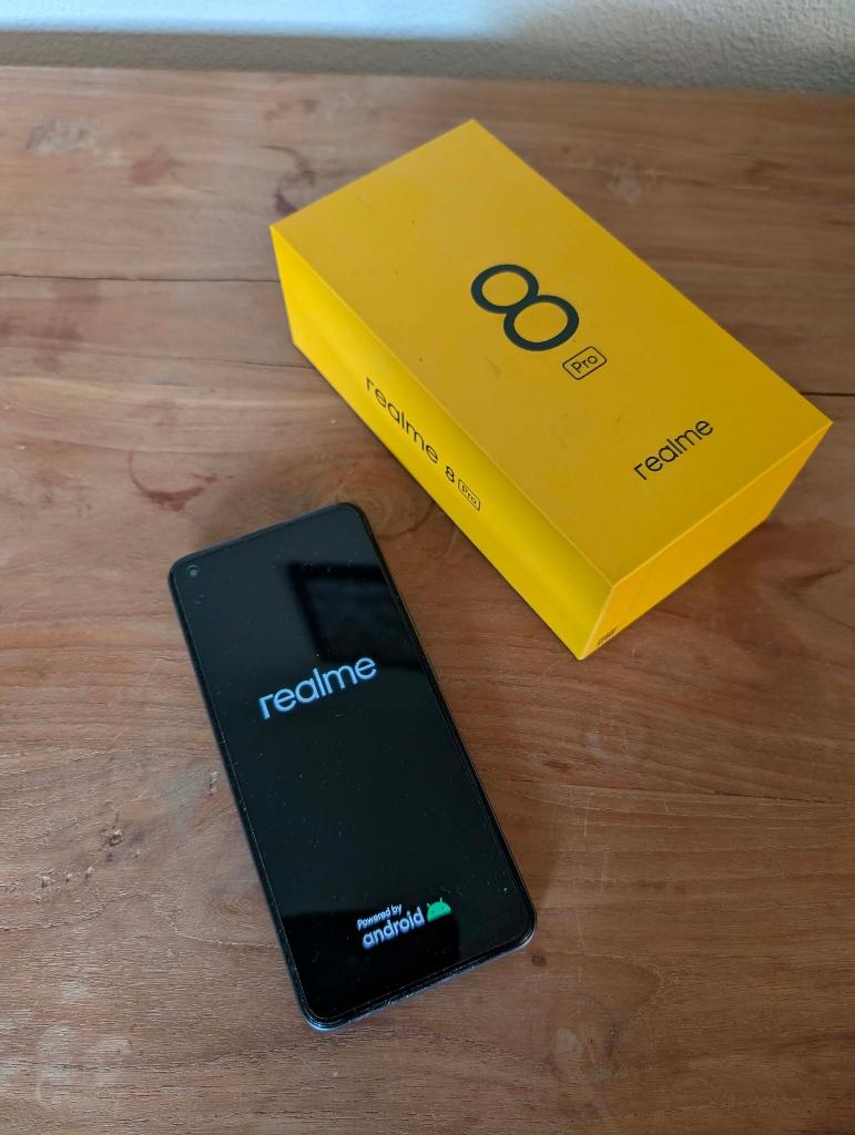 T.k. Smartphone Realme 8 pro met beschermhoesj, Ophalen of Verzenden, Zo goed als nieuw, Klassiek of Candybar, Met simlock