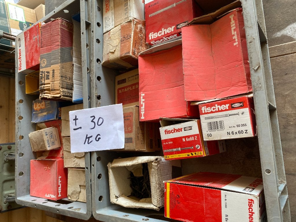 Partij pluggen, schroeven en nieten, Ophalen of Verzenden, Nieuw, 50 tot 100 mm, Pluggen