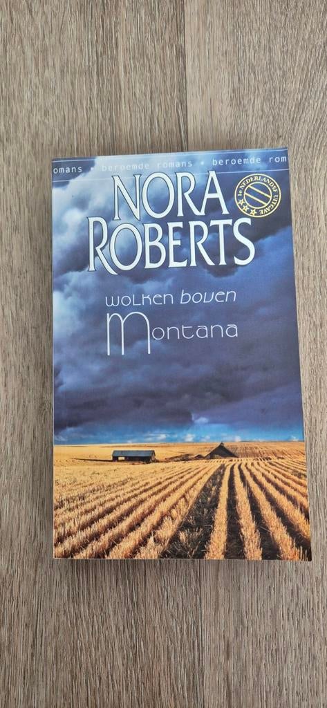 Boek, Nora Robert, wolken boven Montana, Boeken, Ophalen of Verzenden, Zo goed als nieuw, Nora Roberts