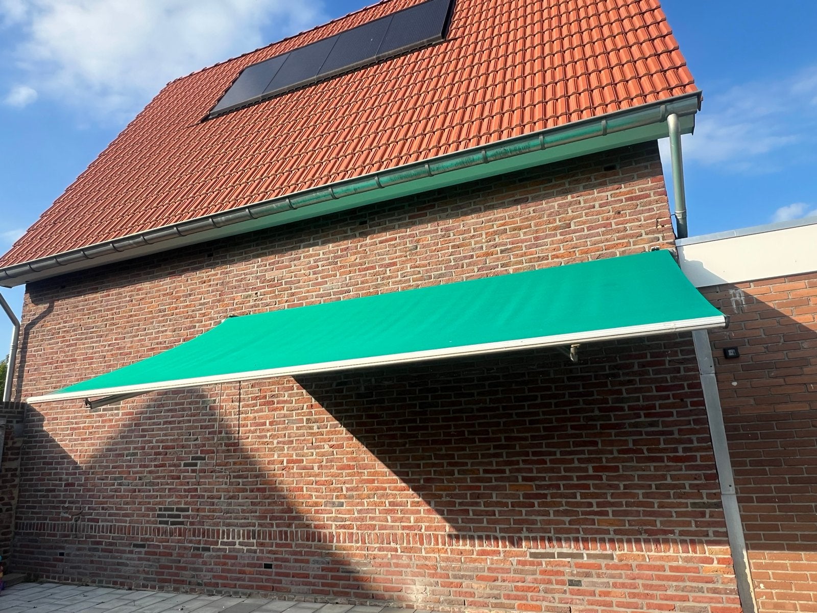 Groen uitvalscherm - Zo goed als nieuw, Tuin en Terras, Zonneschermen, Ophalen, Zo goed als nieuw, 150 tot 300 cm, 250 cm tot 450 cm