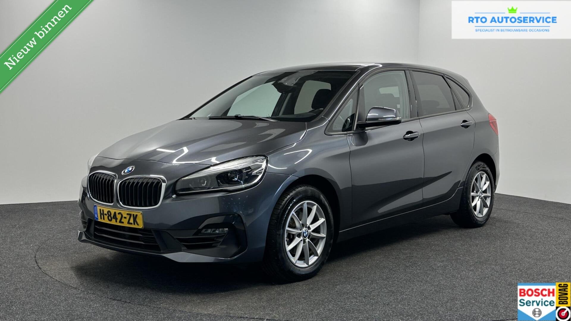 BMW 2-serie Active Tourer 216i Executive Edition LM NAVI LED, Auto's, BMW, Voorwielaandrijving, 1330 kg, Stof, Gebruikt