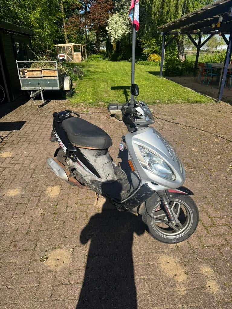 Sym jet 50 (opknapper), Fietsen en Brommers, Scooters | SYM, Ophalen, Zo goed als nieuw, Benzine, Overige modellen