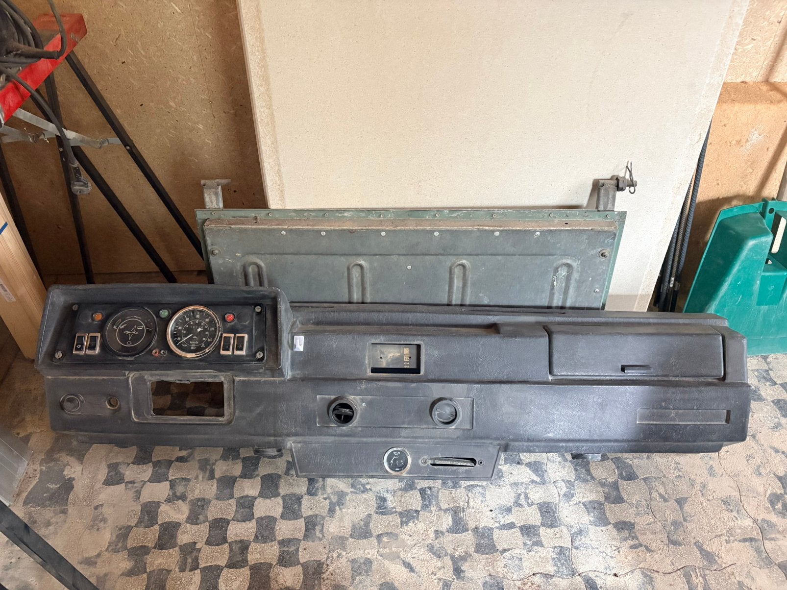 Dashboard compleet Land rover Santana serie 3A, Auto-onderdelen, Ophalen of Verzenden, Land Rover
