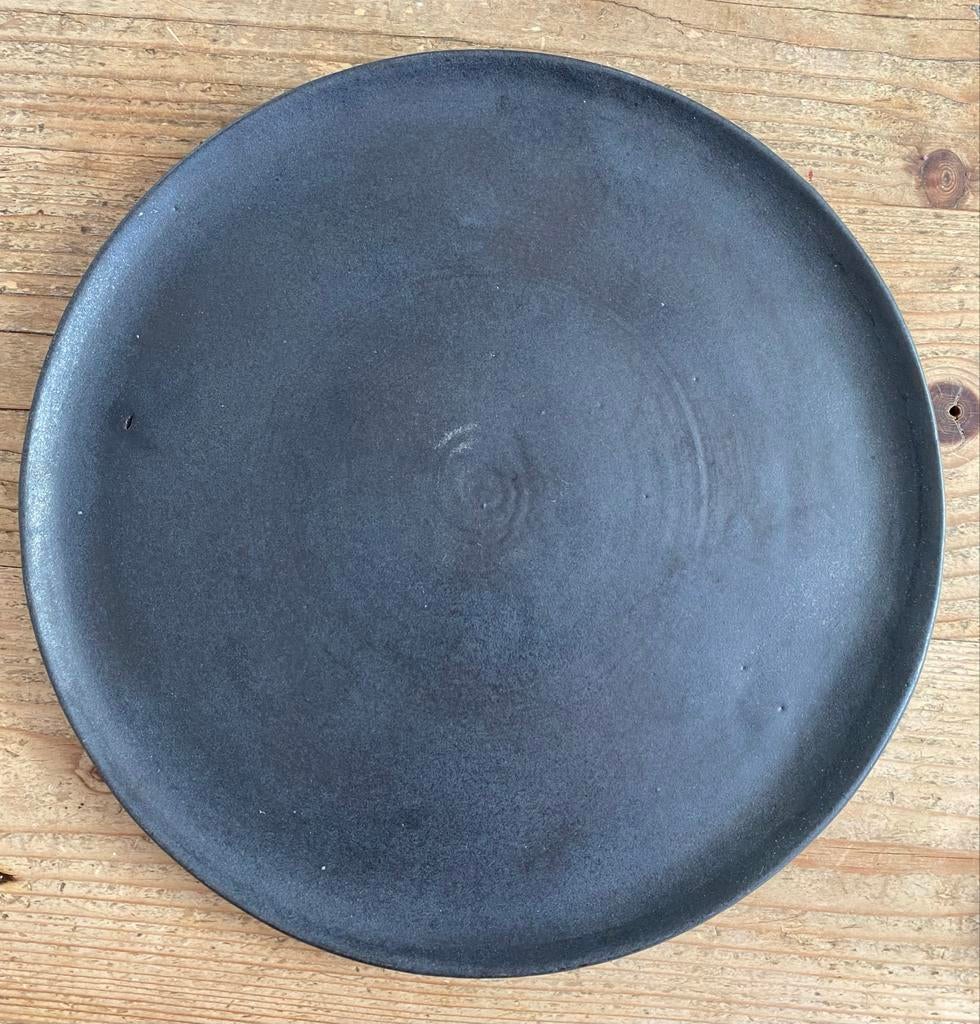 Donkergrijs keramisch taart bord, 29 cm diameter, Ophalen of Verzenden