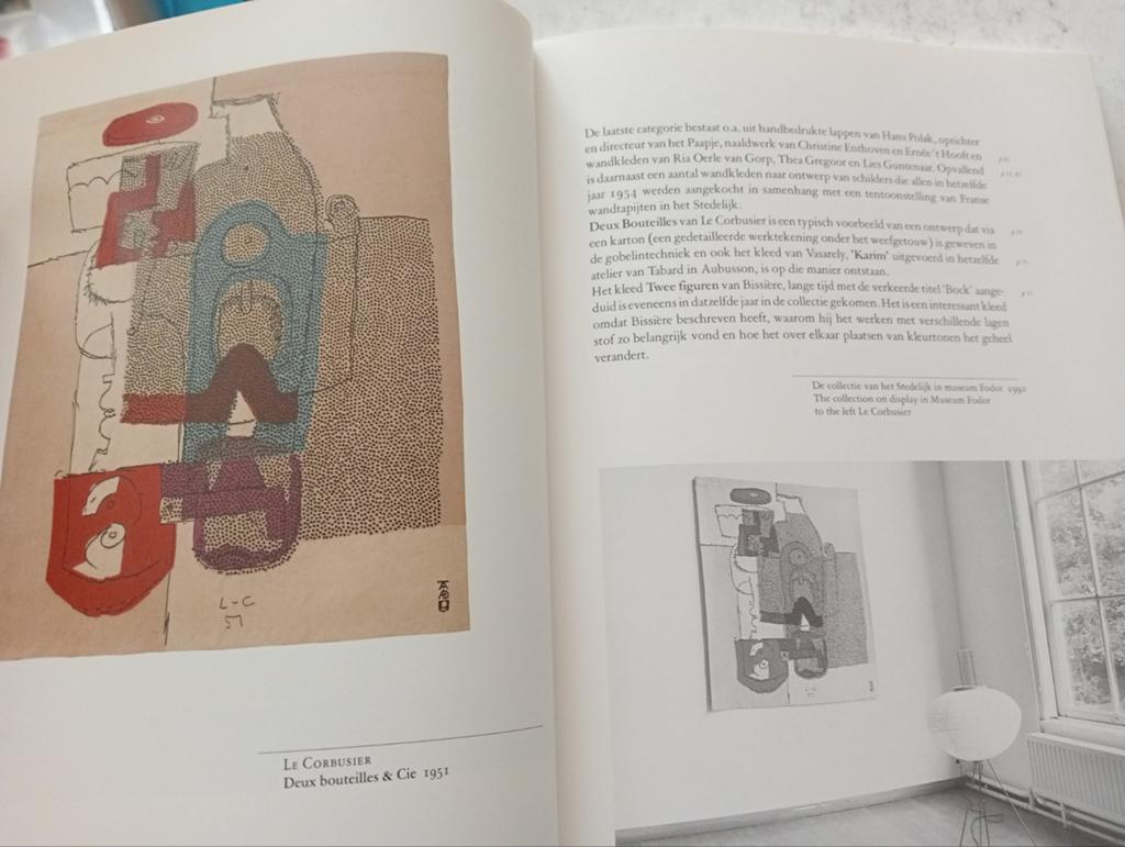 Textiel in het Stedelijk - Collectie Stedelijk Museum, Ophalen of Verzenden, Gelezen, Overige onderwerpen, Onbekend