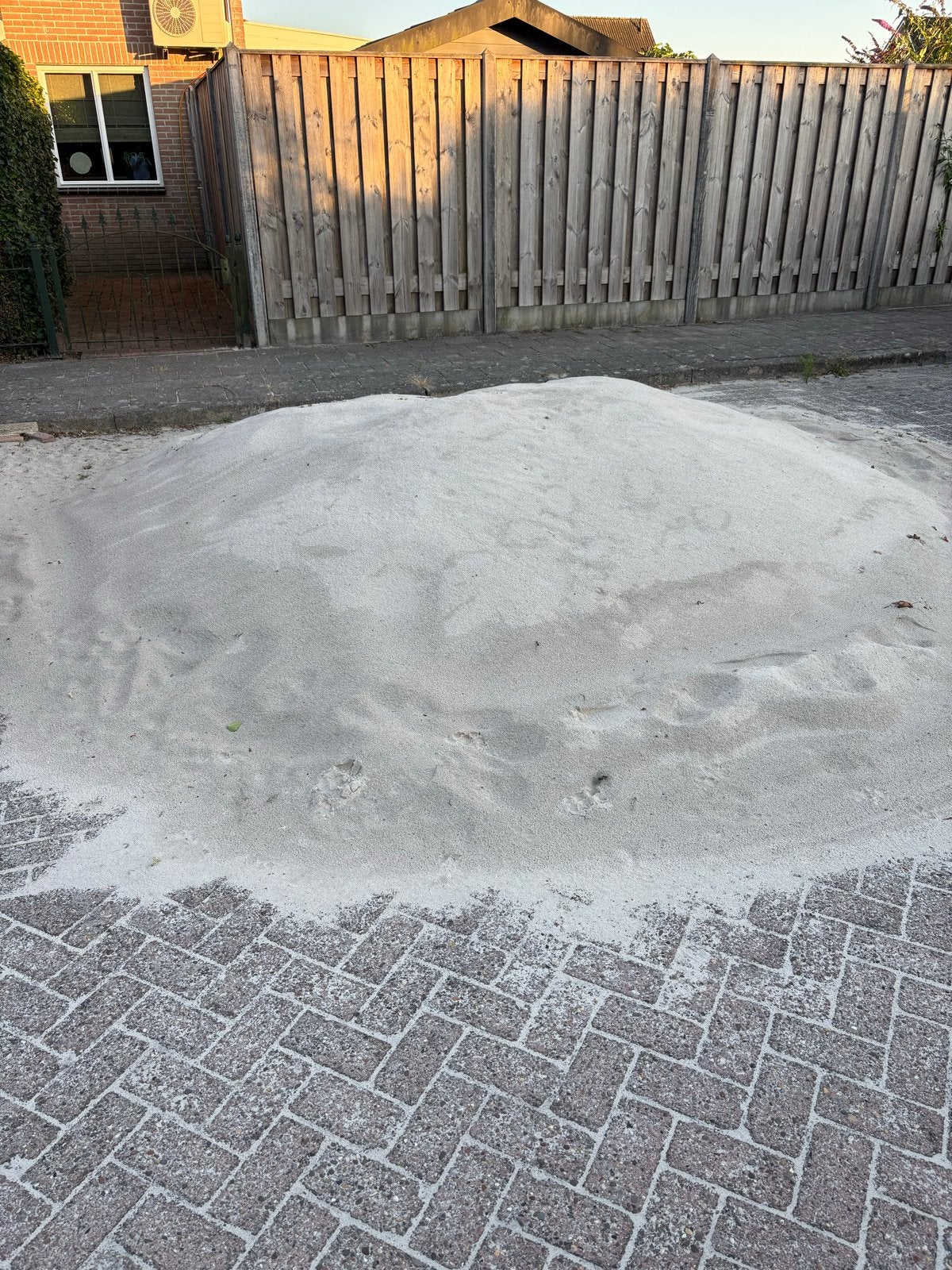 Straatzand - ongeveer 2 a 3 m3 - Gratis ophalen, Ophalen, Gebruikt, Straatzand