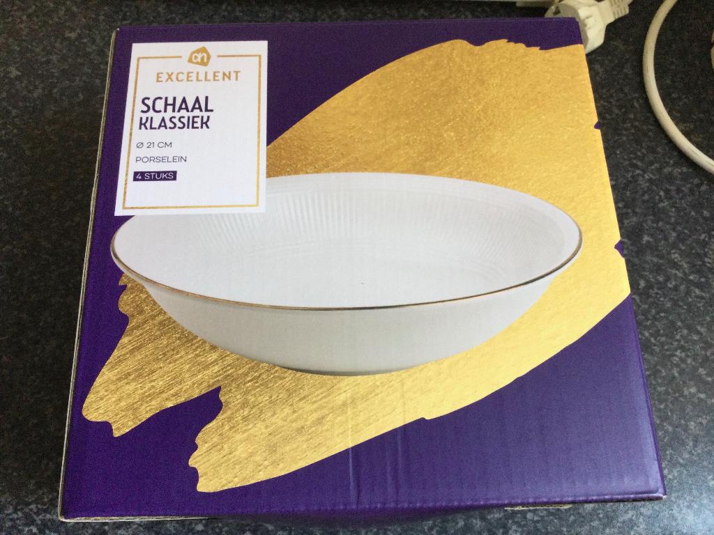 servies schaal / kom 21 cm klassiek van AH Excellent, Ophalen, Nieuw, Schaal of Schalen, Overige stijlen