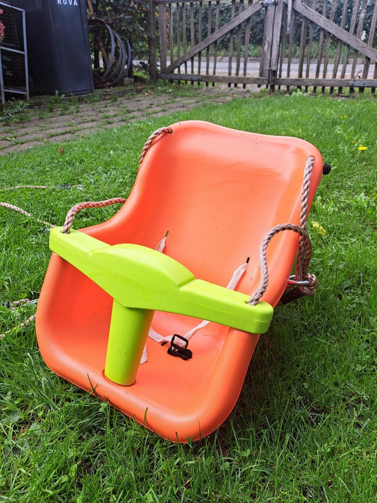Baby/peuter schommel stoel - Oranje met groen, zgan, Ophalen of Verzenden, Zo goed als nieuw, Schommel