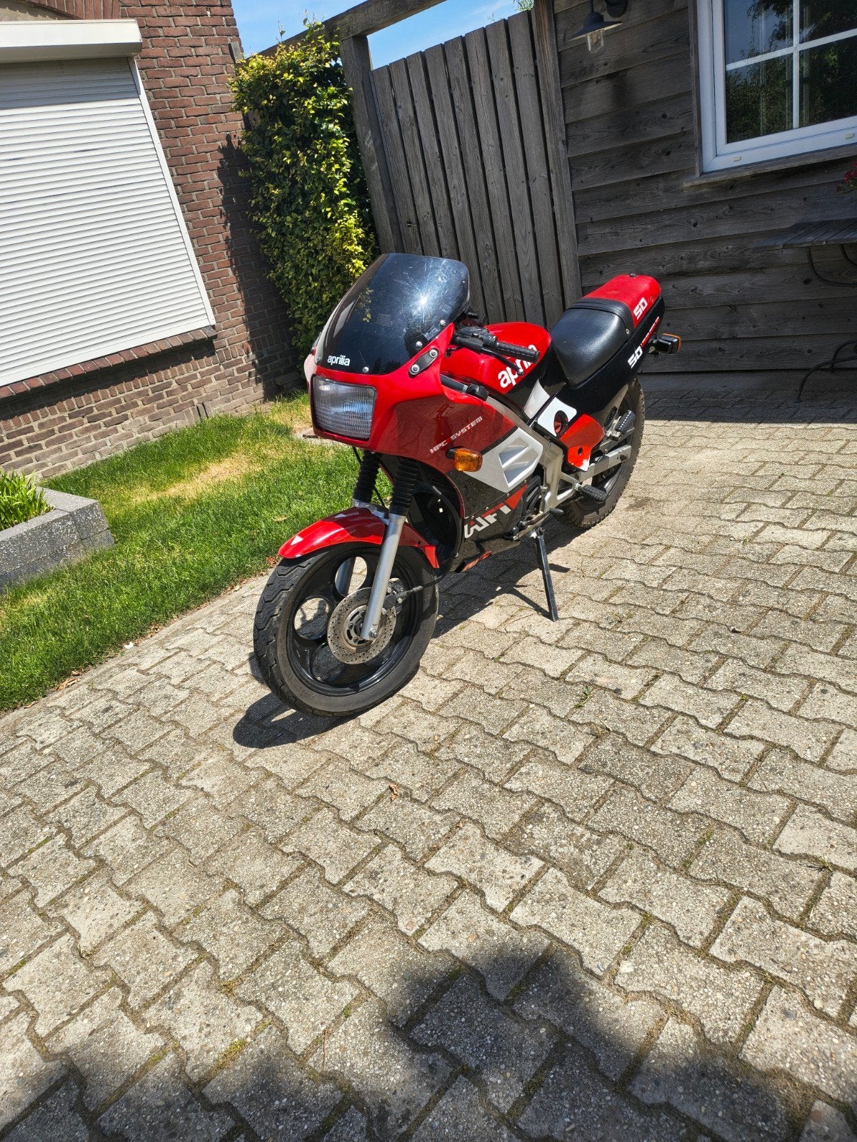 Aprilia Af1 50 1986, Fietsen en Brommers, Brommers | Oldtimers, Maximaal 45 km/u, 49 cc, 4 versnellingen, Ophalen