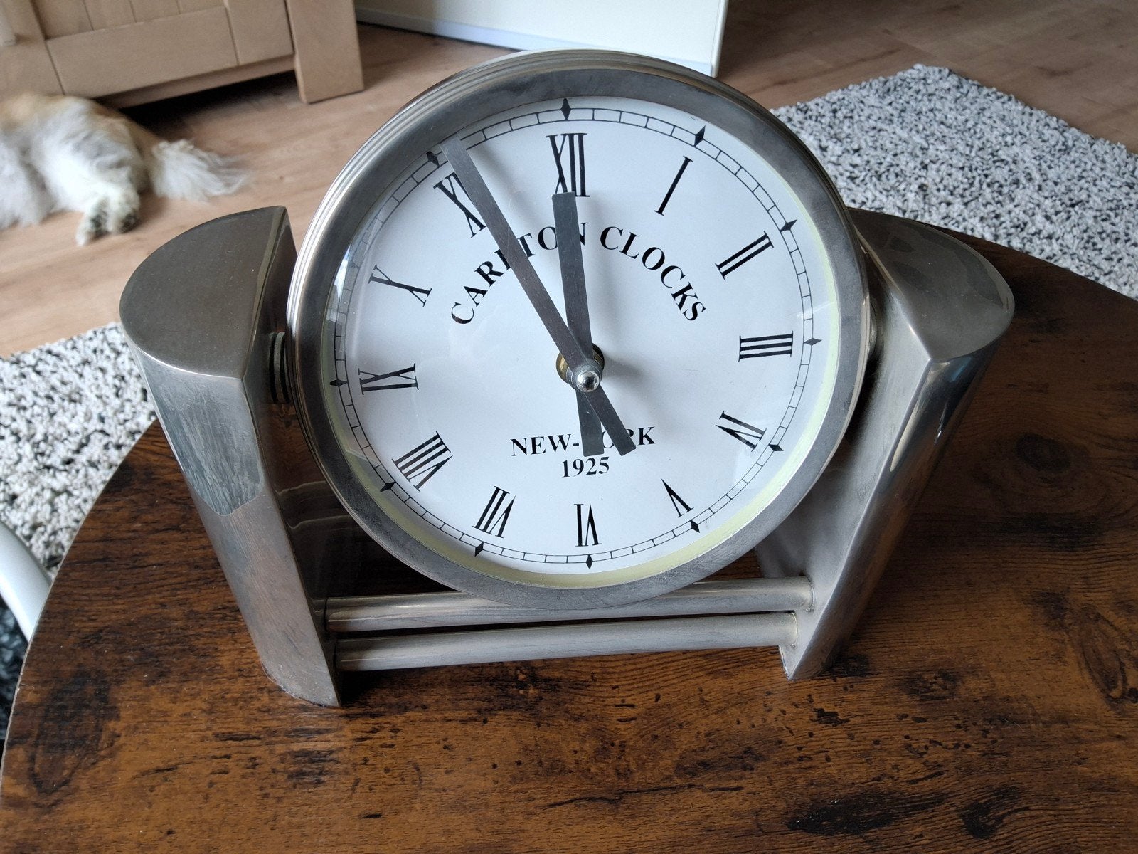 Vintage tafelklok, Ophalen