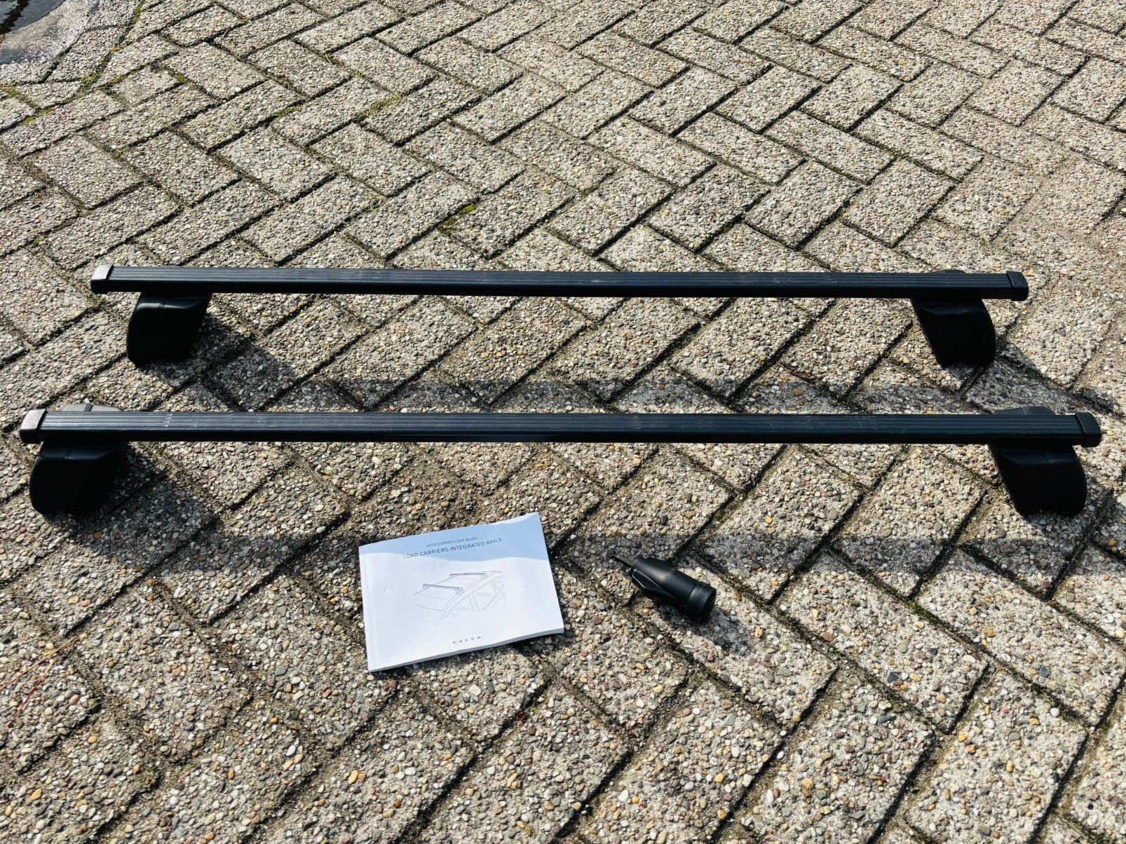 Volvo dakdragers voor o.a. Volvo xc60 (tot 2017 model), Auto diversen, Dakdragers, Ophalen, Zo goed als nieuw