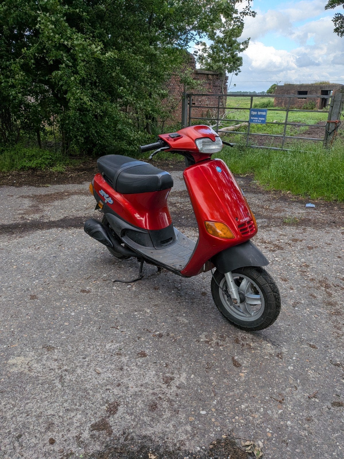 Zip type 2, Fietsen en Brommers, Scooters | Piaggio, Ophalen, Tweetakt, Gebruikt, Maximaal 45 km/u