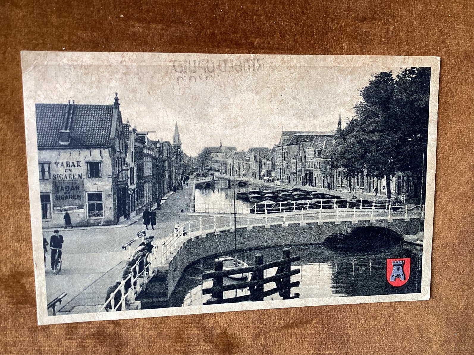 Alkmaar. Verdronken Oord.  Wandelaars, fietser. 1957, Ophalen of Verzenden, 1940 tot 1960, Noord-Holland