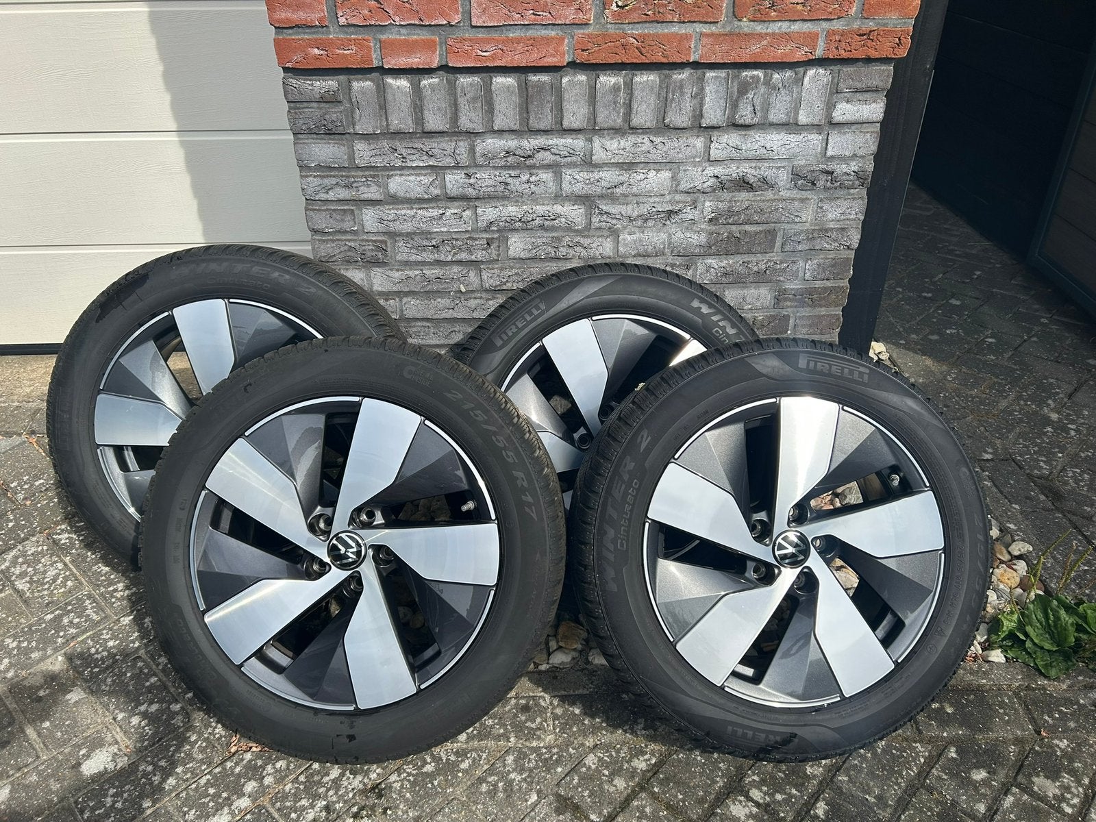 Volkswagen Beetle/golf 17 inch winterset Pirelli 5,5-6,5 mm, Auto-onderdelen, Banden en Velgen, Ophalen, Banden en Velgen, 17 inch