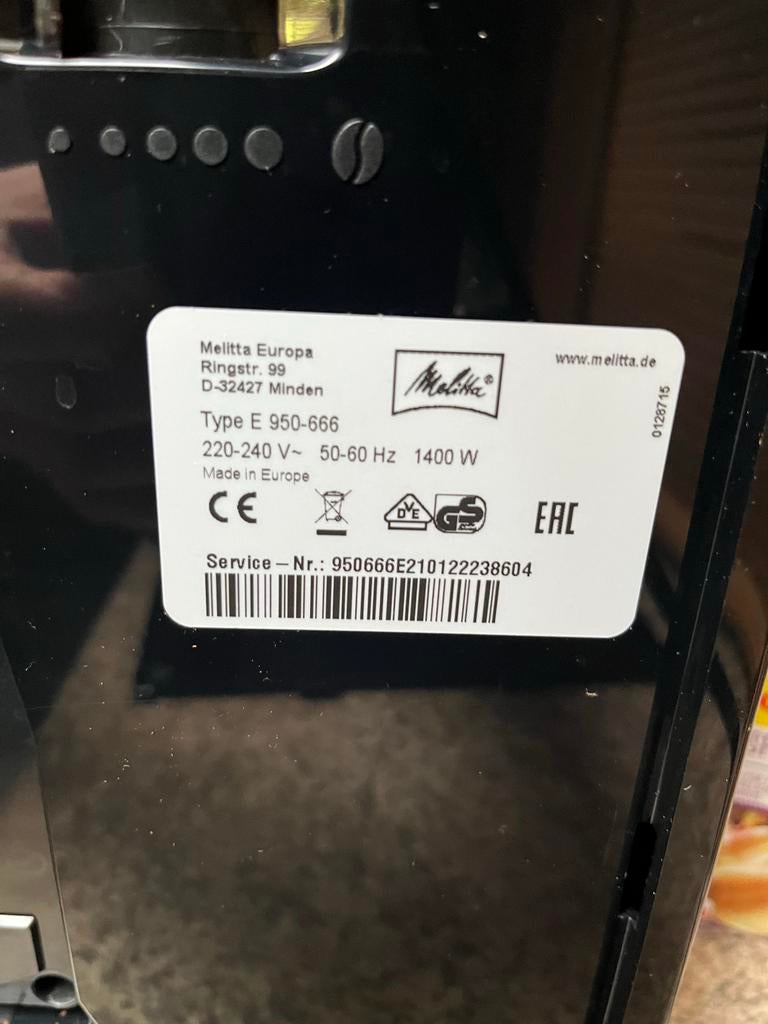 Melitta Caffeo Solo E 950-666 Volautomatische Espressomachin, Ophalen, Afneembaar waterreservoir, Gebruikt, Espresso apparaat