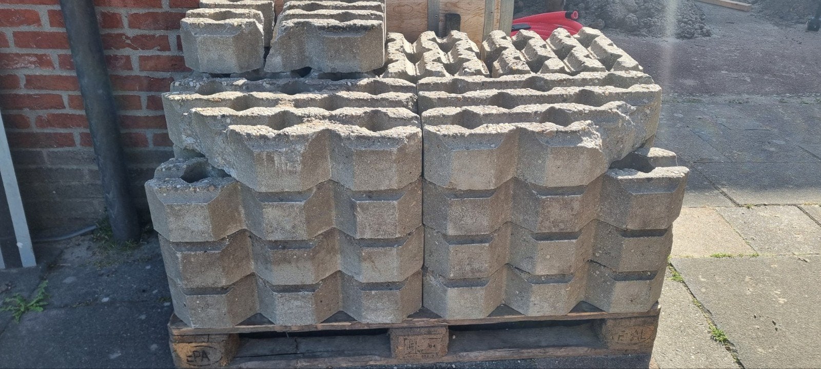 Betonnen grasdallen / grastegels (zgan), Ophalen, Gebruikt, Overige typen, 10 m² of meer