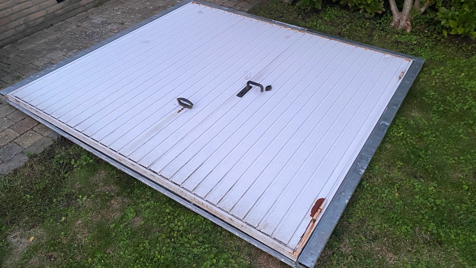 Gebruikte Novoferm garagedeur met loopdeur, Doe-het-zelf en Verbouw, Deuren en Horren, Ophalen, Gebruikt, Garagedeur, Metaal