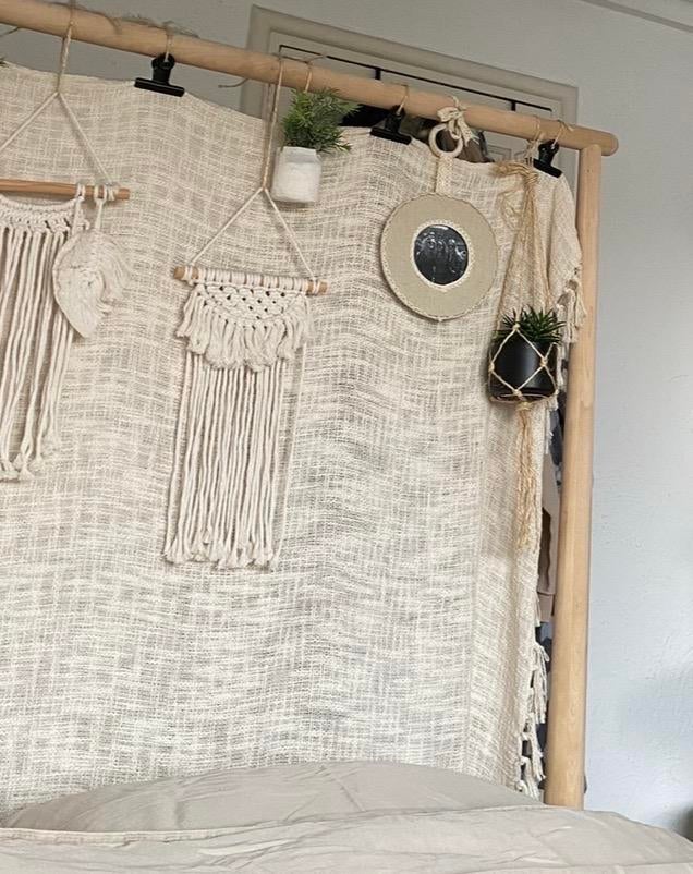 2 macramé plantenhangers + kunstplanten in zwarte pot Xenos, Huis en Inrichting, Woonaccessoires | Overige, Ophalen of Verzenden