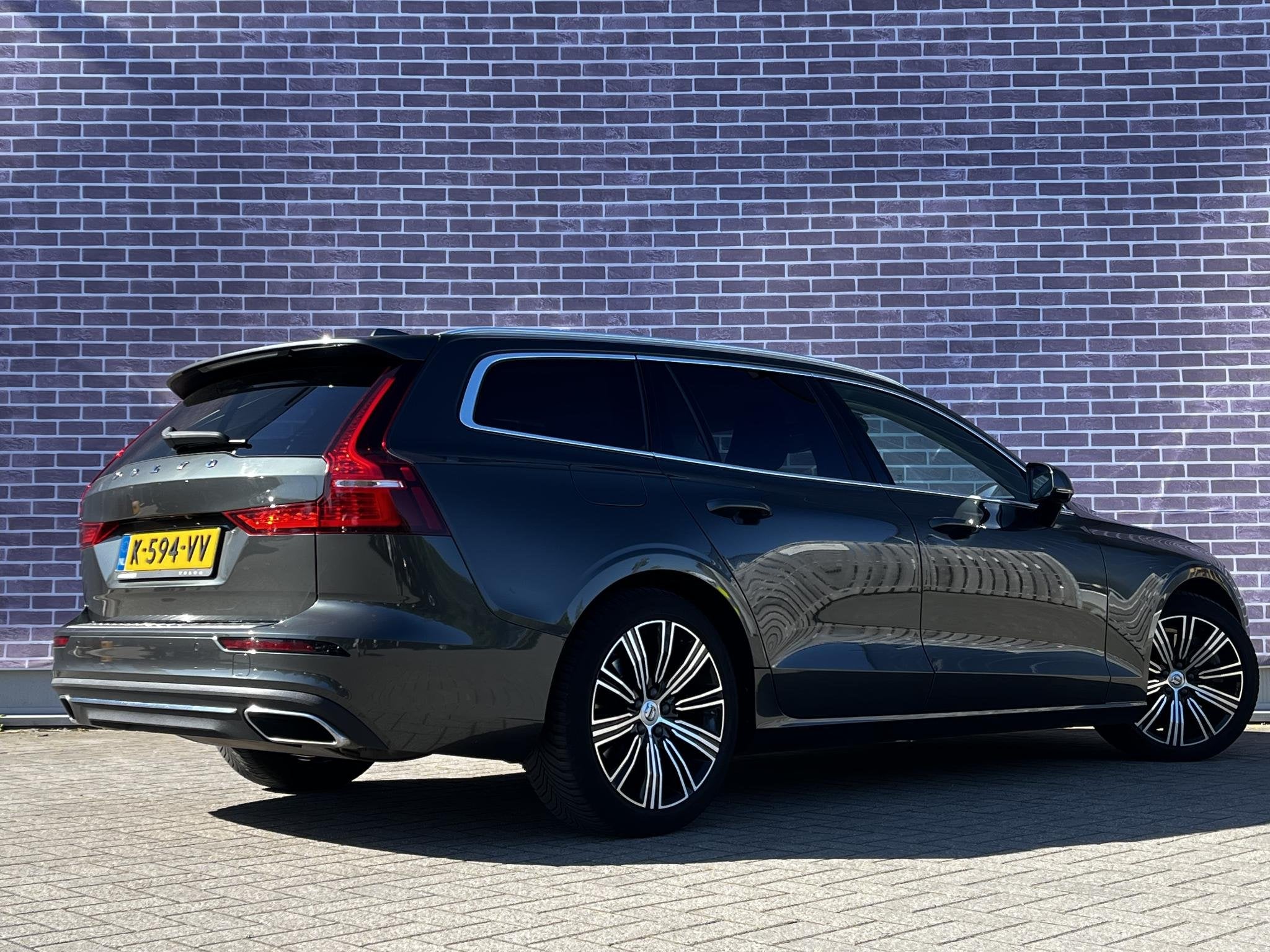 Volvo V60 2.0 T6 Recharge AWD Inscription | Plug-in Hybrid (, Auto's, Volvo, 12 maanden, Gebruikt, Euro 6, 340 pk