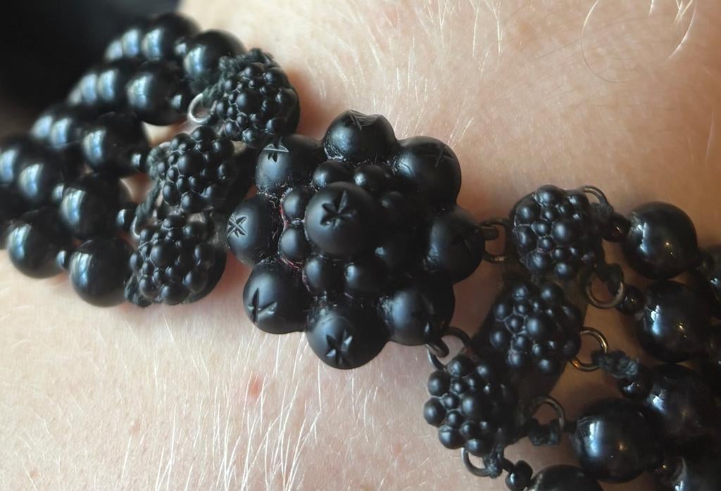 Rouw ketting antiek 5-strengs zilveren slot Hollands dracht, Sieraden, Tassen en Uiterlijk, Antieke sieraden, Verzenden, Zilver