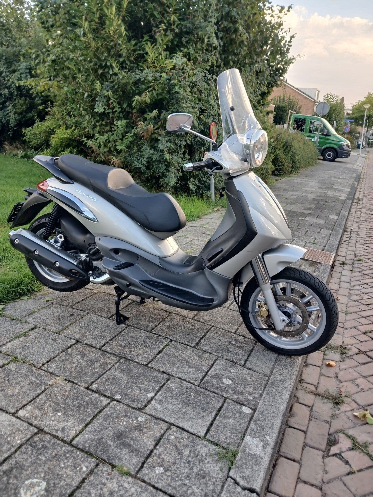 Piaggio Beverly 500cc motorscooter. duits, Ophalen