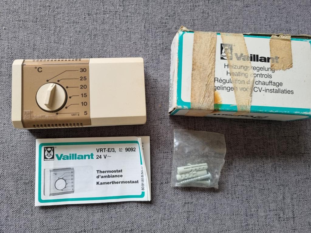 Vaillant kamerthermostaat VRT-E3 24V nieuw, Ophalen of Verzenden, Nieuw