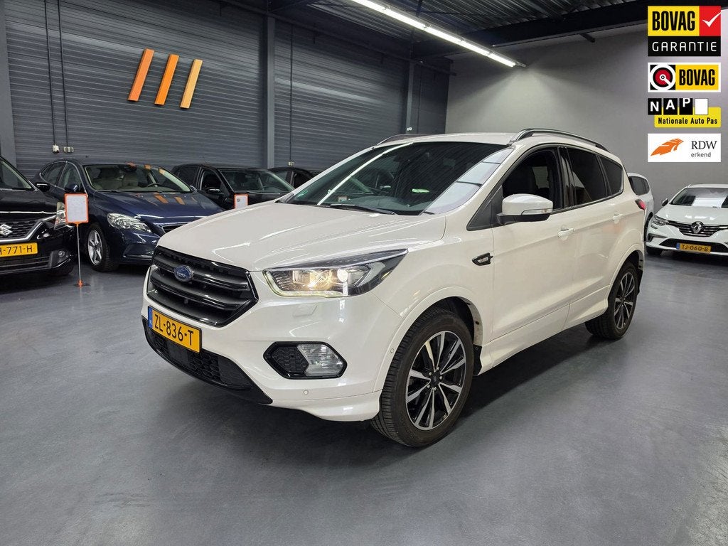 Ford Kuga 1.5 EcoBoost ST Line CAMERA LED TREKHAAK CARPLAY N, Auto's, Voorwielaandrijving, Euro 6, 4 cilinders, Leder en Stof