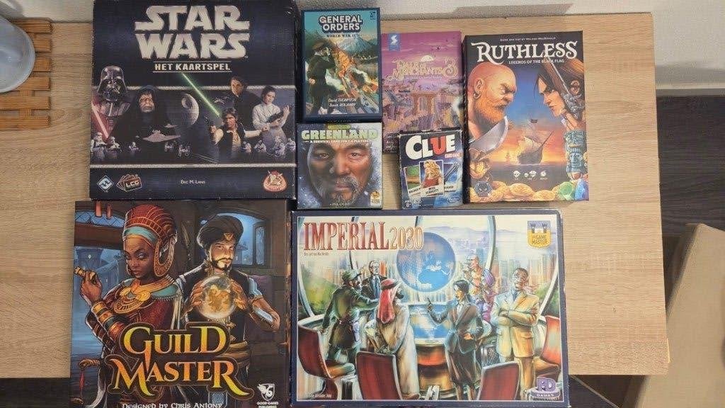 Various interesting board games, Hobby en Vrije tijd, Gezelschapsspellen | Bordspellen, Queen Games, Ophalen of Verzenden, Zo goed als nieuw