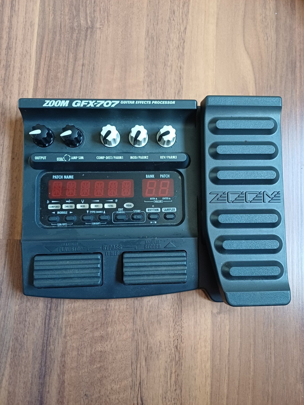 Zoom GFX-707 guitar effects processor, Ophalen, Gebruikt