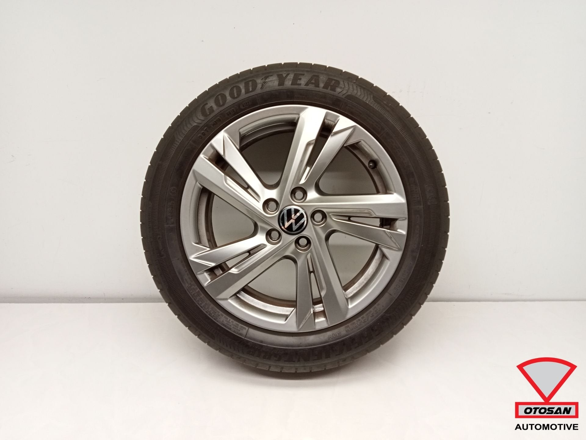 VW Polo 2G T-ROC R-Line Alloy 16'' velg + band 2G0601025 AM, Gebruikt, Volkswagen, Volkswagen AG, Berliner Ring 2
38440  Wolfsburg, DE