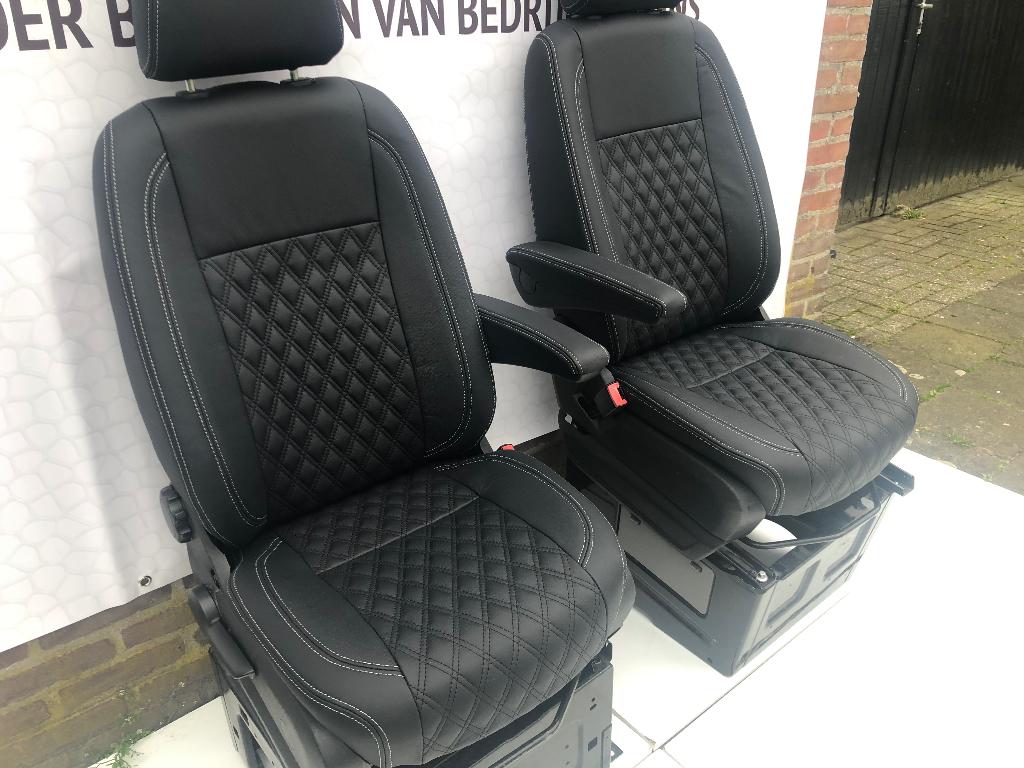 Twee voor stoelen met zwart leer voor Sprinter Crafter, Auto-onderdelen, Interieur en Bekleding, Ophalen, Nieuw, Mercedes-Benz